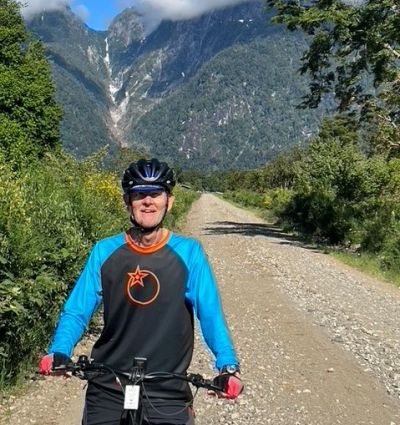 Michael Jackson Cycling on the  tour with redspokes